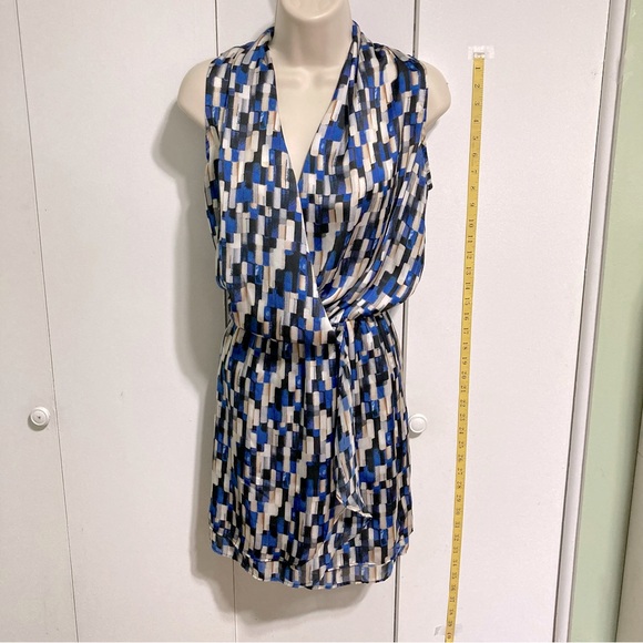 White House Black Market Sleeveless Geometric Wrap A Line Flowy Dress Size 6 - Picture 5 of 15